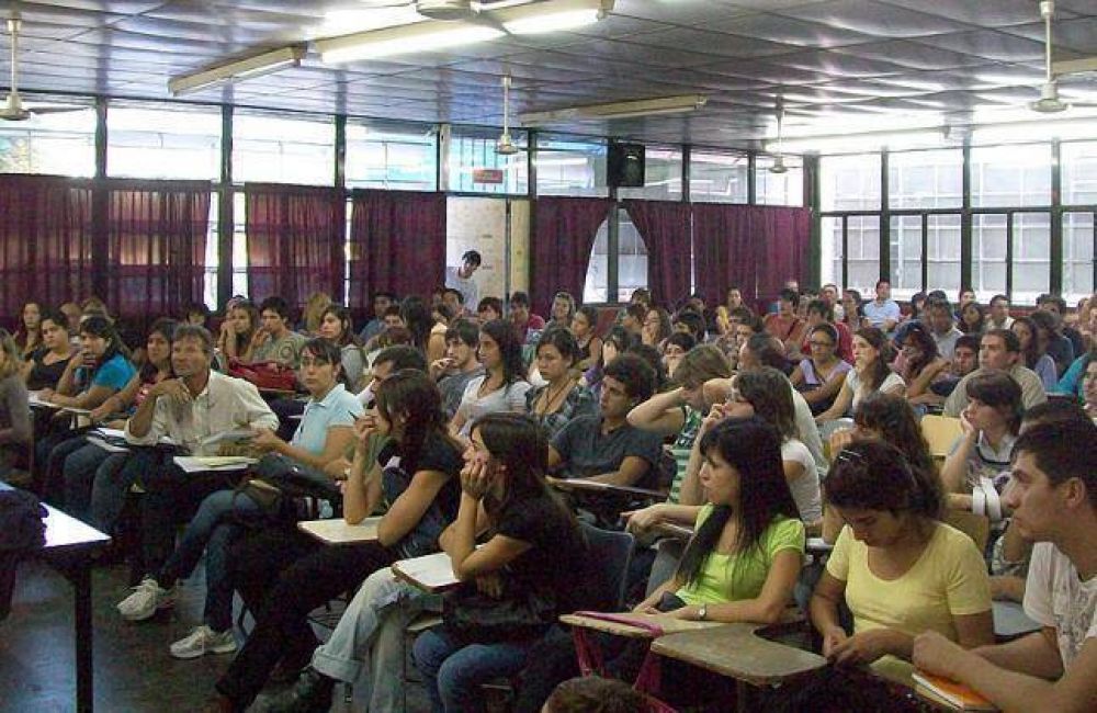 Preinscriben a carreras de la UNCo