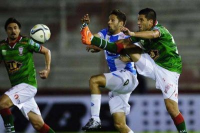 Hurac�n sufri� ante Atl�tico de Rafaela, pero lo gan� en el final con un golazo de Abila