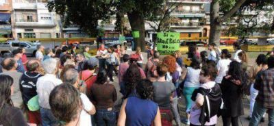 Los vecinos se oponen al bar en Parque Chacabuco