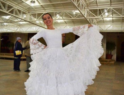 Preparan coreograf�a en homenaje a la mujer