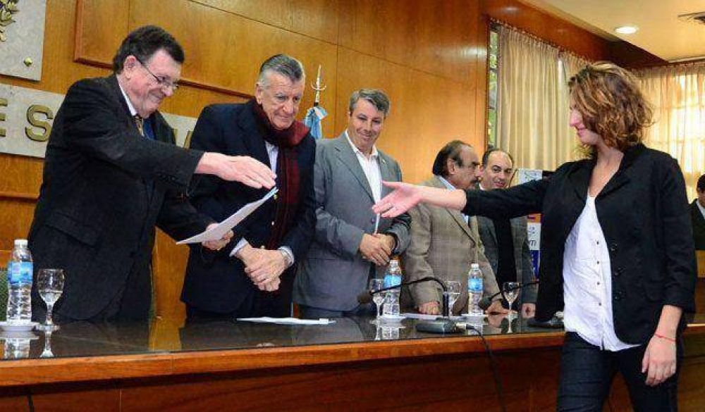 Otorgaron 50 becas cofinanciadas a investigadores sanjuaninos