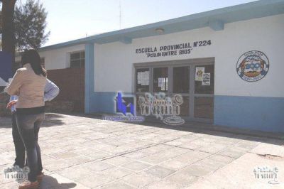 Continua el conflicto en el IES de Fiambal�