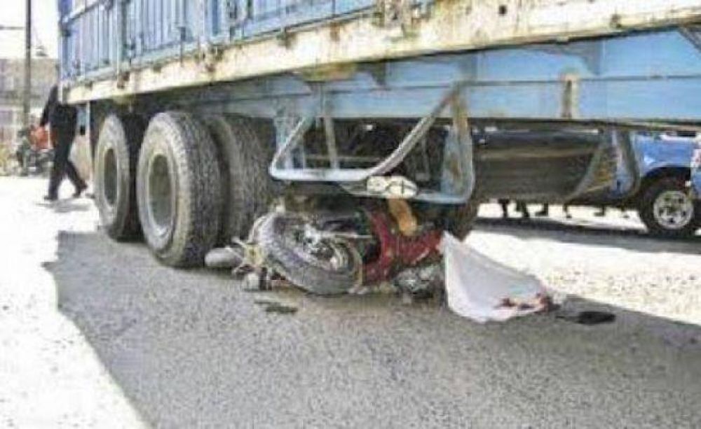 Una mujer muri� y su hija est� grave tras un accidente