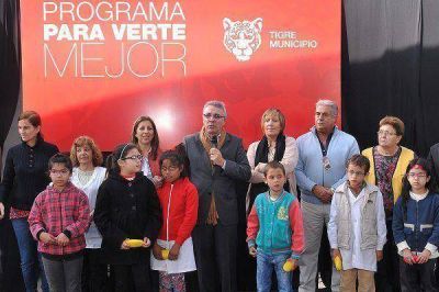 M�s de 300 chicos se beneficiaron con el programa �Para verte mejor�