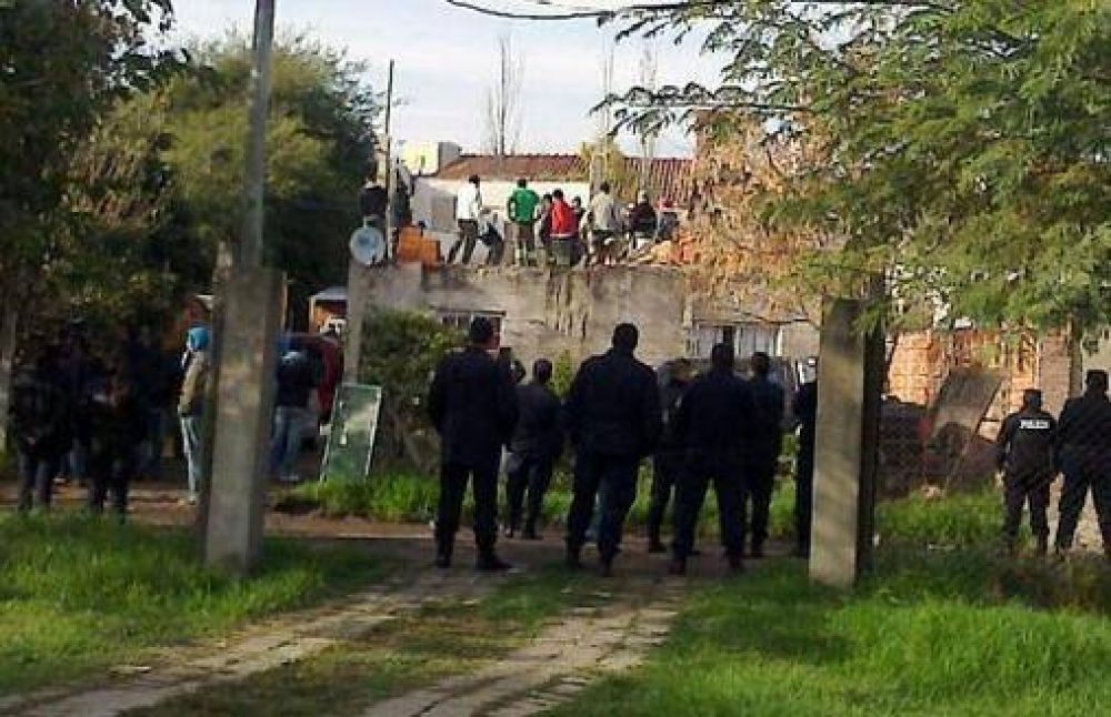 San Isidro: Demolici�n ilegal y abuso policial en el barrio Uspallata