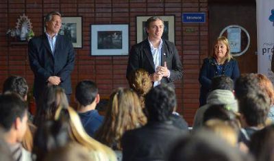 Budassi y Notta presentaron el programa �Promotores Tributarios�