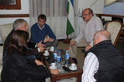 Lluvias en Bariloche: Gabinente analiza acciones de contenci�n y asistencia