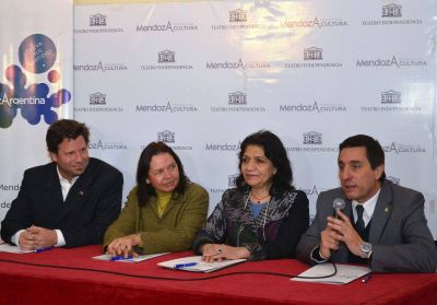 Turismo firmó un convenio con eje en el posicionamiento y promoción del vino argentino