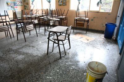 El agua ingres� en cuatro establecimientos escolares