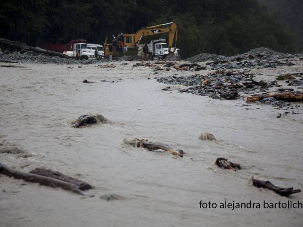 Resaltan necesidad de tomar decisiones para evitar continuos aludes