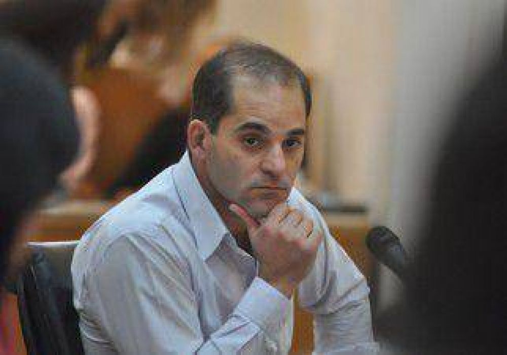Baggio se lanza hoy como candidato a intendente por UNE 