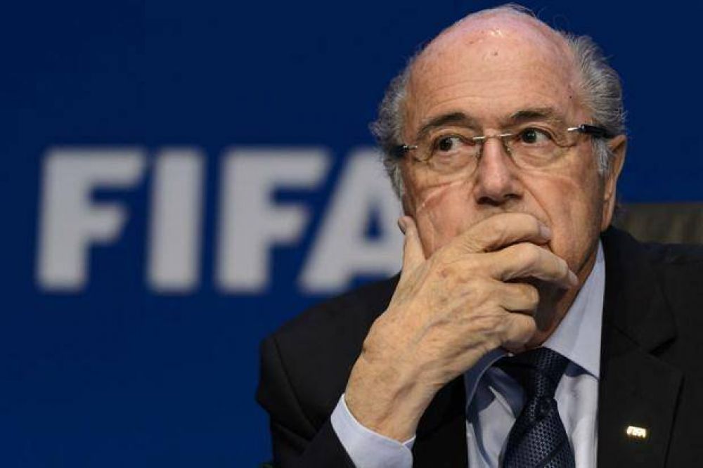 Blatter, el final: presionado, dejar� la FIFA y se abre una sucesi�n compleja