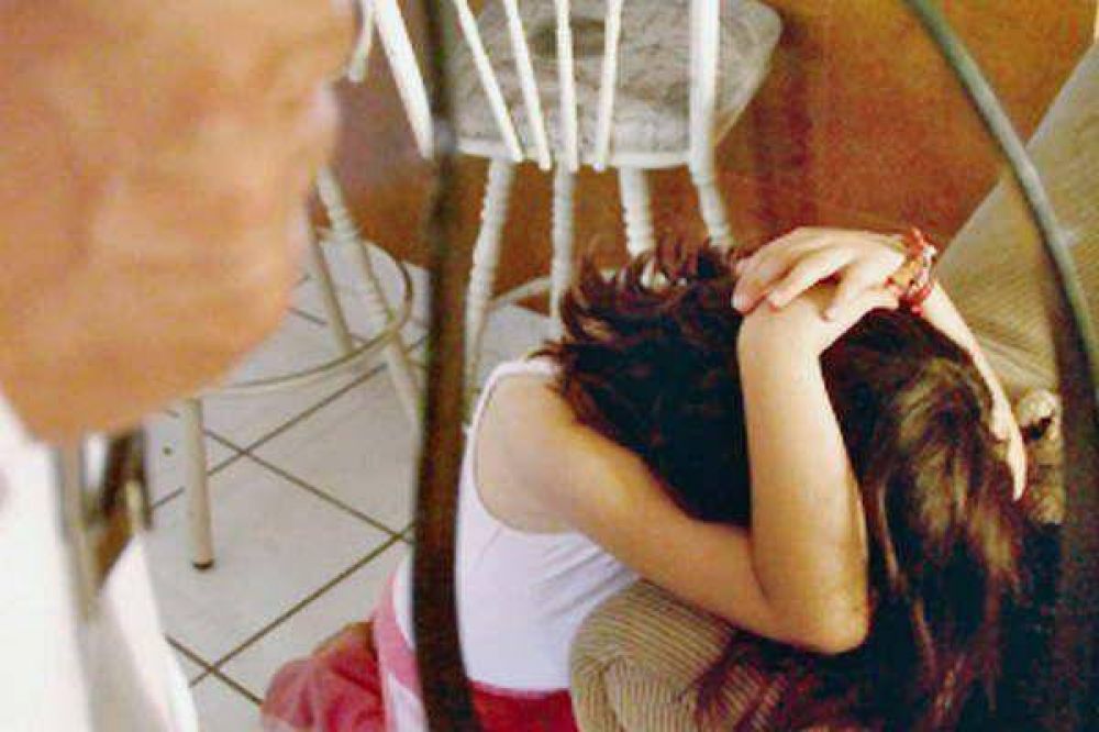 Reciben unas 30 denuncias y exposiciones a la semana por maltrato infantil en la Capital