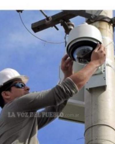 La Municipalidad adquiri� diez c�maras de seguridad