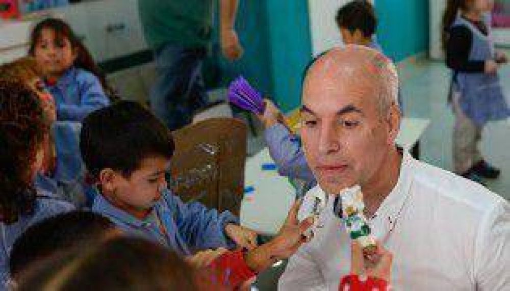 Rodr�guez Larreta visit� una escuela de innovaci�n pedag�gica