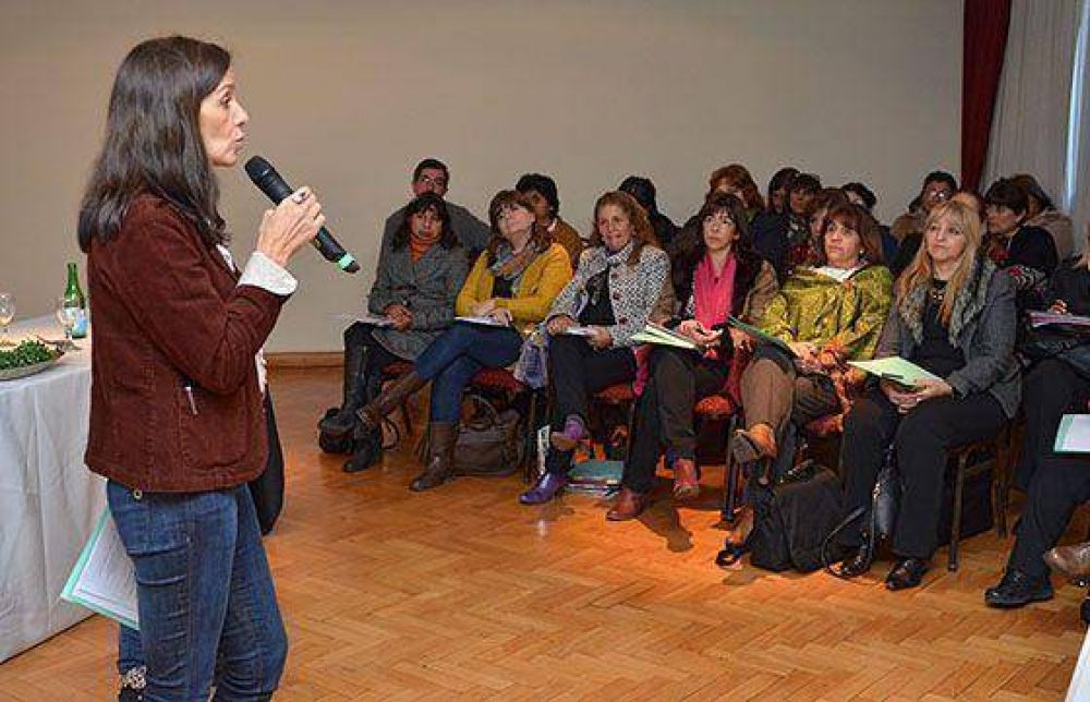 Docentes salte�os refuerzan la calidad educativa mediante capacitaciones del programa �Nuestra Escuela�