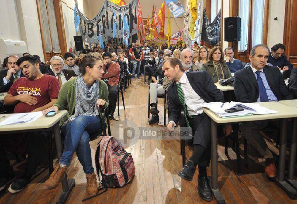 El Consejo Directivo de la UNLP expuls� de manera definitiva al Juez Piombo 