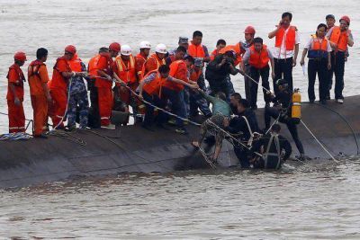 Tragedia en China: siete muertos y m�s de 400 desaparecidos en un naufragio