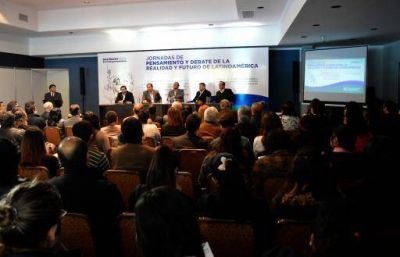 Mera puso en marcha las Jornadas en homenaje a Felipe Varela