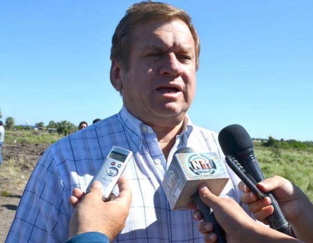 Nuevas obras de pavimento se concretar�n en el barrio irat�