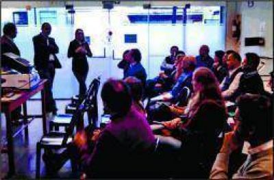 Favorecen la incorporaci�n de los j�venes de 18 a 24 a�os al Progresar