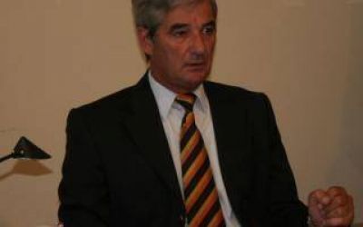 No cesa la sangr�a en el massismo: Bolinaga se prepara para retornar al FpV