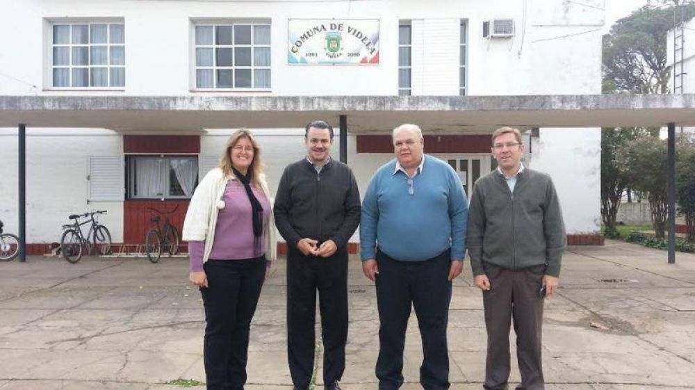 �Este es un gobierno que sali� al encuentro de los municipios y comunas y trabaja en el territorio�