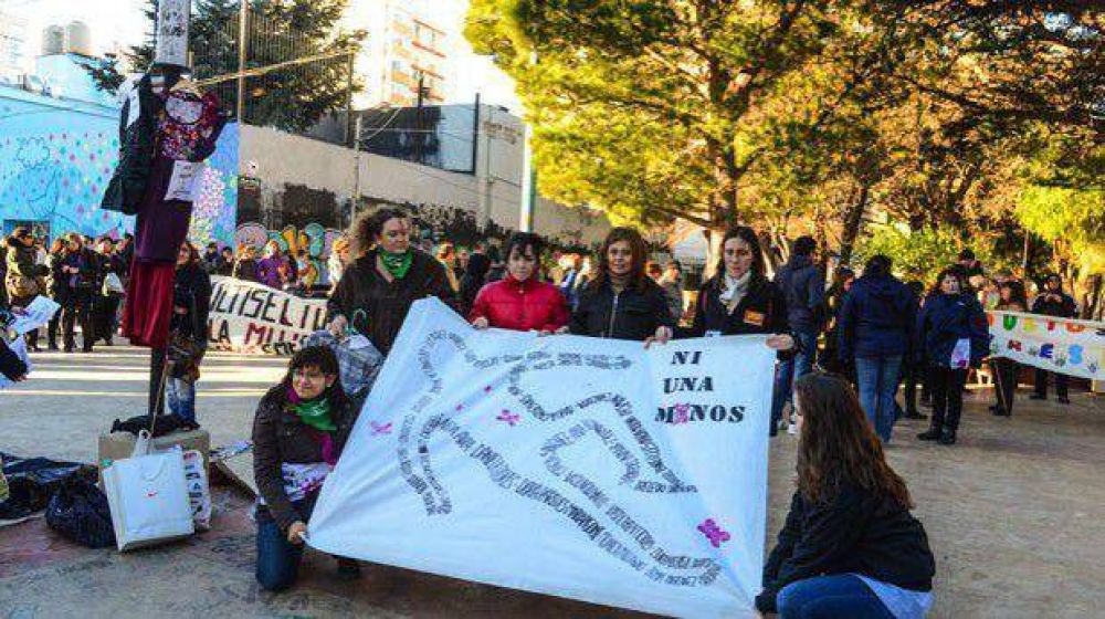 Comodoro sali� a la calle para reclamar la emergencia por violencia de g�nero