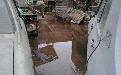 Piden soluciones a Obras Sanitarias por un desborde cloacal