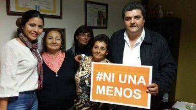 El concejal Luis Marcuzzi se sum� al apoyo de la marcha #NiUnaMenos