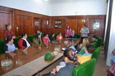 58 estudiantes pehuajenses beneficiados con becas terciarias y universitarias