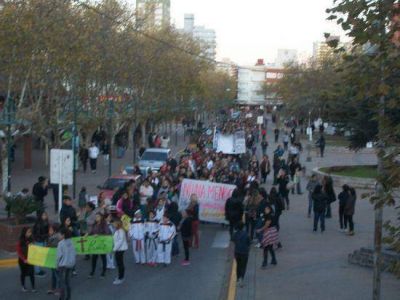 Miramar: Se realiz� la marcha #niunamenos