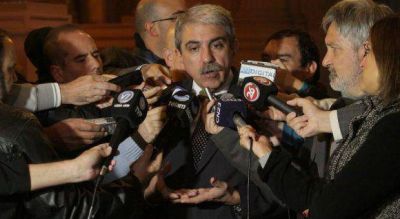 Seg�n An�bal Fern�ndez, Massa acord� ir como gobernador en una lista de Macri