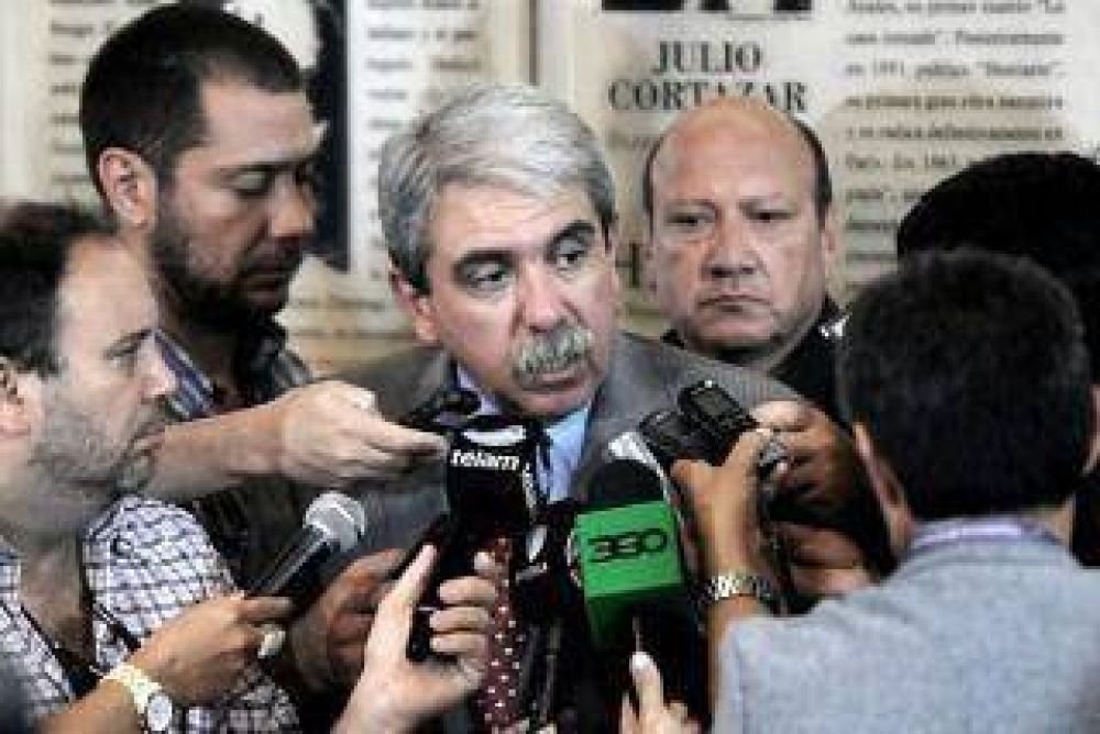Para An�bal, Massa ya acord� con Macri que se baja de la candidatura