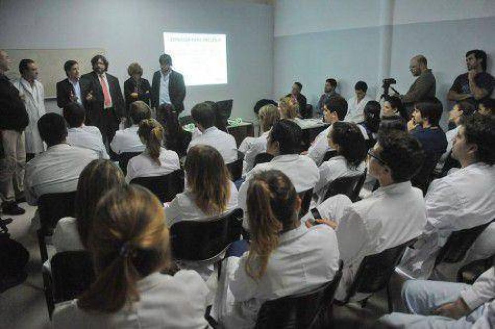 Recalde intenta levantar con eje en Salud