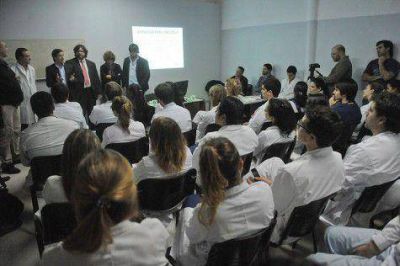 Recalde intenta levantar con eje en Salud