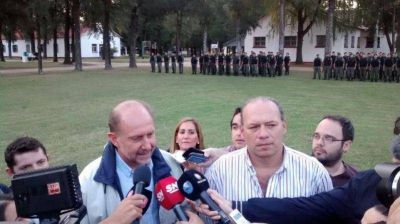 �Gendarmer�a ir� penetrando en los barrios de la ciudad con el correr de los d�as�