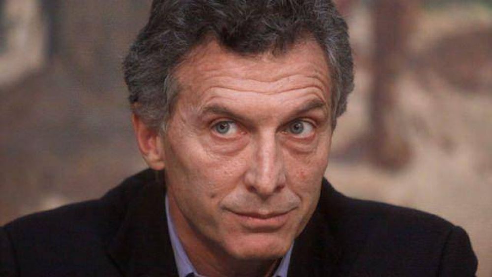 Macri se muestra por primera vez junto a Baragiola y Arroyo