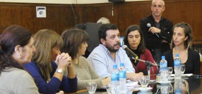 Se realiz� la jornada informativa sobre construcci�n en tierra cruda en el HCD