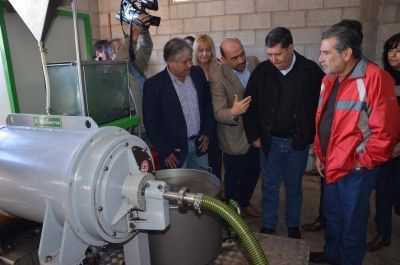 Inauguran planta de industrializaci�n de aceite en Pinchas