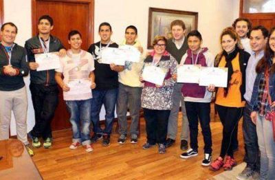 El Intendente Melella recibi� a los protagonistas