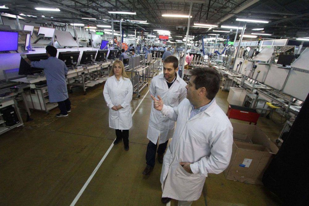 Federico Sciurano asegur� que �debemos darle mucha importancia a la industria fueguina�