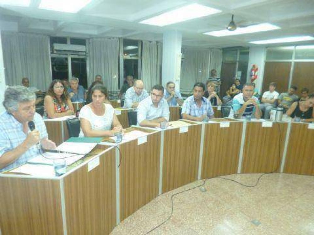 UPVA invita a la poblaci�n a la sesi�n donde tratar�n la regulaci�n de agrot�xicos