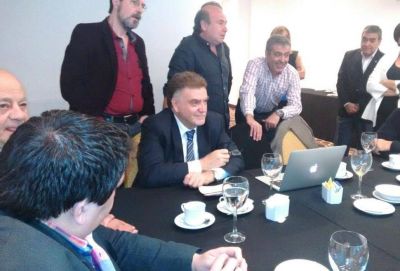 Cano puja por ser candidato a senador y a gobernador