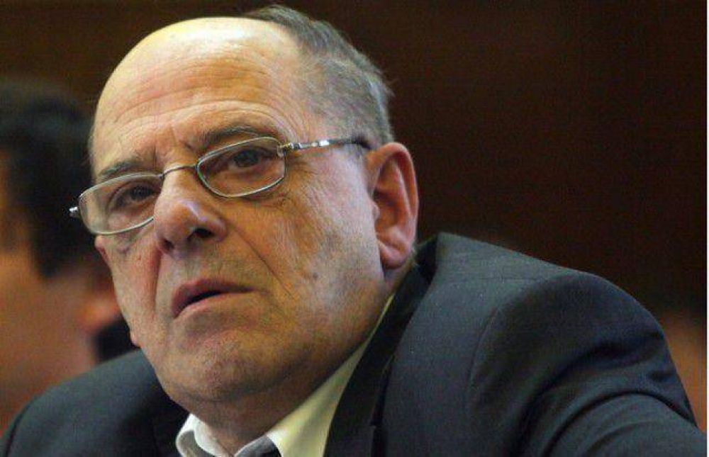 Carlos Arroyo: �Los profesores festejan cuando no hay clases�