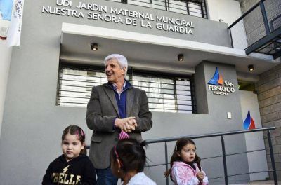 Andreotti inaugur� el Jard�n Maternal �Nuestra Se�ora de la Guardia�