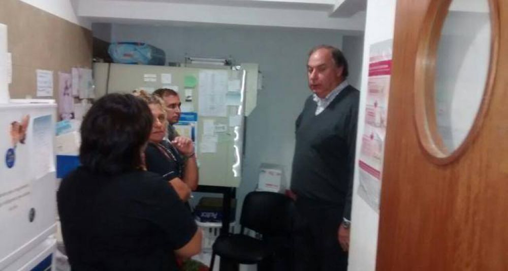 Barbieri recorri el Hospital y dialog con los trabajadores de cada servicio