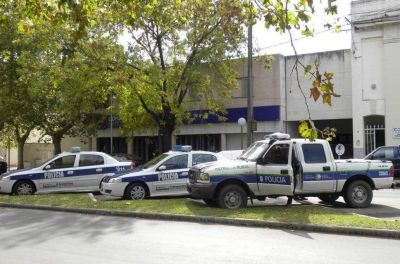 Roban herramientas a un jardinero loca