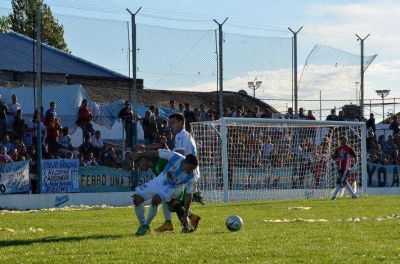 Torrisi analiza dos variantes para visitar a Sarmiento