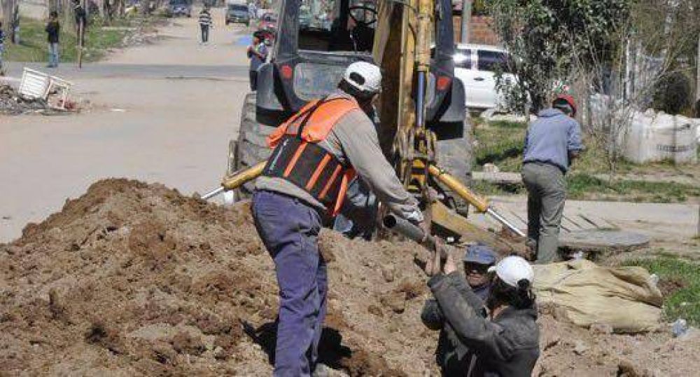  Agua Potable: avanza la extensi�n de la red en Nueva Pompeya